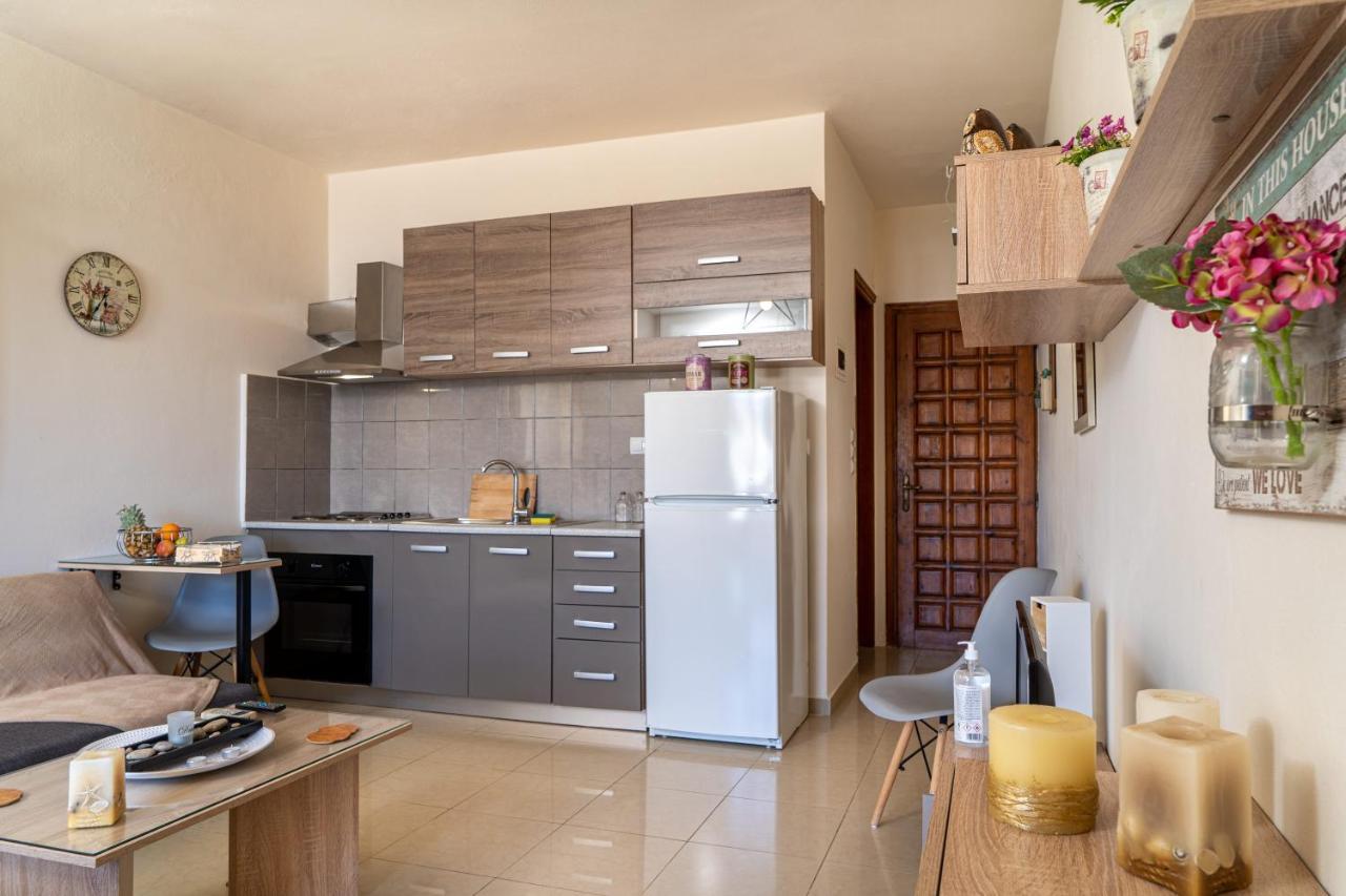 The View Apartment Makry Gialos  Exterior photo